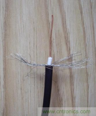 最簡(jiǎn)單使用的天線&mdash;&mdash;罐頭天線，可做正饋大鍋饋源！ 