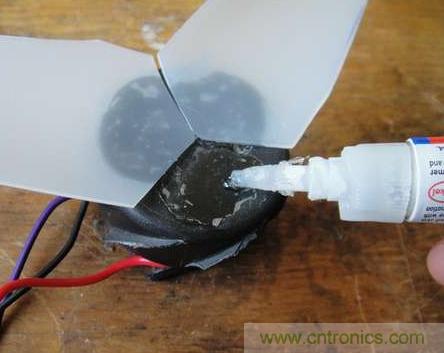 想減少電費嗎？DIY一個迷你風力發(fā)電機吧