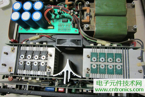 用料很給力！專業(yè)后級(jí)功放美國(guó)高峰FA1201拆解