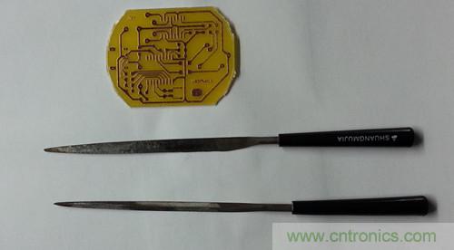 不足10元！低成本DIY便攜USB音箱