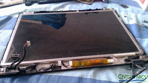 創(chuàng)意DIY：將筆記本大卸八塊做成臺(tái)式機(jī)！