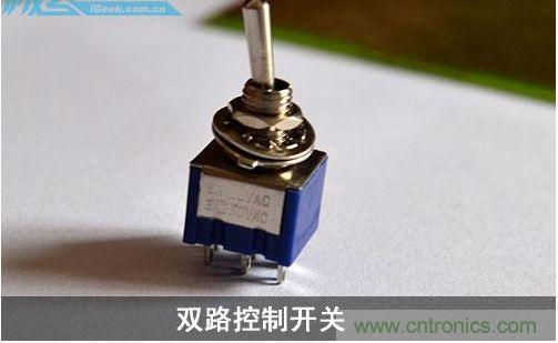 DIY：自制超炫音頻分配器，實(shí)現(xiàn)音箱共用