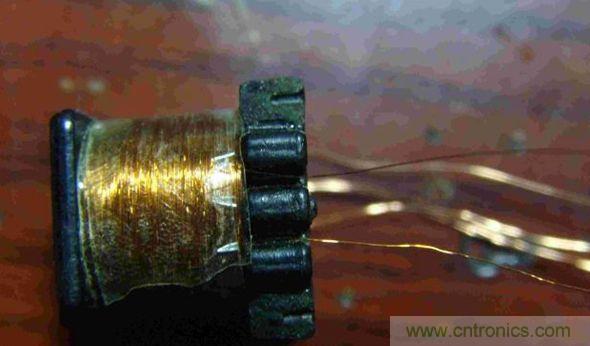 DIY單管自激，領(lǐng)略高壓電火花風(fēng)采