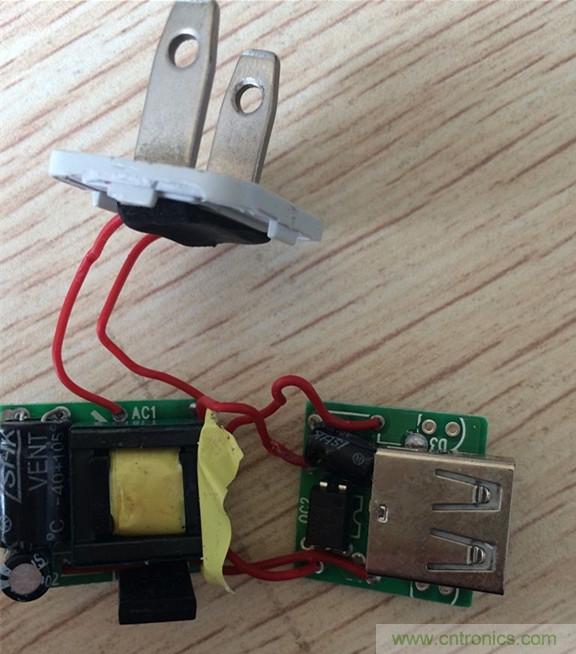 &ldquo;真&rdquo;&ldquo;假&rdquo;蘋(píng)果綠充電器拆解解密