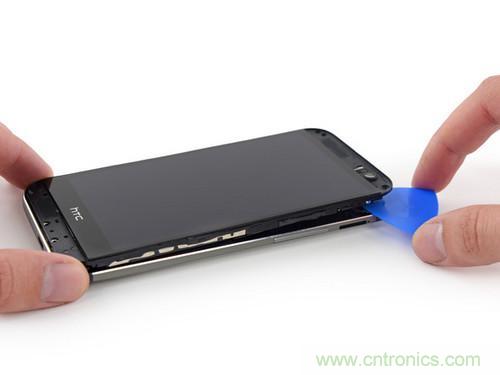 牛人強(qiáng)拆！新HTC One(M8)真機(jī)精密做工難修理
