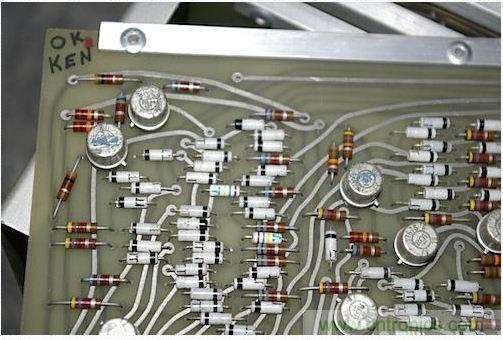 經(jīng)典懷舊拆解！歷史彌留的可編程科學(xué)計算器 from 1966