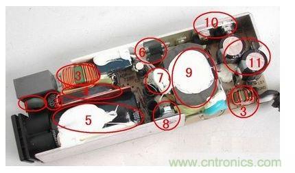 電源適配器的構(gòu)造  6 1. 壓敏電阻，其功能是當(dāng)外界電壓過高時(shí)，壓敏電阻阻值迅速變得很小，與壓敏電阻串聯(lián)的保險(xiǎn)絲被熔斷，從而保護(hù)其他電路不被燒壞。  2. 保險(xiǎn)絲，規(guī)格為2.5A/250V，當(dāng)電路中的電流過大時(shí)，保險(xiǎn)絲會(huì)熔斷以保護(hù)其他元件。  3. 電感線圈(又稱扼流圈)，主要功能是降低電磁干擾。  4. 整流橋，規(guī)格為D3SB，作用是把220V交流電變?yōu)橹绷麟姟? 5. 濾波電容，規(guī)格為180&mu;F/400V，作用是濾除直流電中的交流紋波，使電路工作更可靠。  6. 運(yùn)放IC(集成電路)，保護(hù)電路、電壓調(diào)節(jié)的重要組成部分。  7. 溫度探頭，用于探測(cè)電源適配器的內(nèi)部溫度，當(dāng)溫度高于某一設(shè)定值時(shí)(不同品牌的電源適配器，其設(shè)定的溫度閥值略有不同)，保護(hù)電路會(huì)切斷適配器的電壓輸出，從而保護(hù)適配器不受損壞。   8. 大功率開關(guān)管，是開關(guān)電源中的核心元件之一，開關(guān)電源能&ldquo;一開一關(guān)&rdquo;地工作，開關(guān)管功不可沒。   9. 開關(guān)變壓器，開關(guān)電源中的核心元件之一。   10. 次級(jí)整流管，功能是把低壓交流電變?yōu)榈蛪褐绷麟?。在IBM的電源適配器中，整流管往往是由兩個(gè)大功率并聯(lián)工作的，以獲得較大的電流輸出。   11. 次級(jí)濾波電容，規(guī)格為820&mu;F/ 25V，共有兩個(gè)，起濾除低壓直流電中的紋波的作用。  除上述元件外，電路板上還有可調(diào)電位器及其他阻容元件。