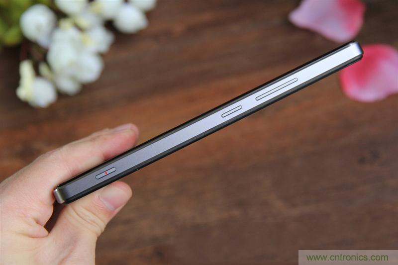 無邊框的 nubia Z9 ，一款既有驚喜，又有驚艷的智能手機