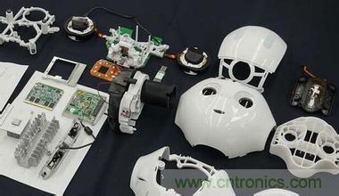 拆解筆記本不過癮，那就來拆拆日本情感機器人吧！