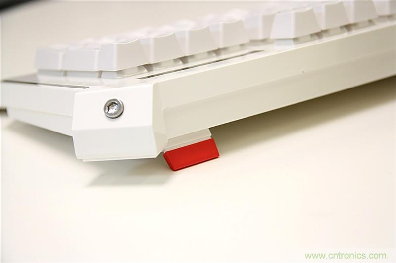 曾經(jīng)的網(wǎng)吧統(tǒng)治者&mdash;雙飛燕血手幽靈機(jī)械鍵盤，真世界最快？