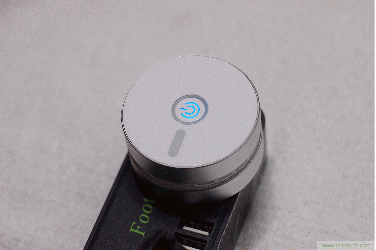 路由器也跟風(fēng)玩分體設(shè)計(jì)，你咋不上天呢？