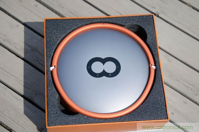 智能導(dǎo)航掃地機(jī)器人，以內(nèi)更靠譜！