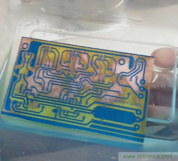 嘗試了四次PCB制作， 最后一發(fā)算是成功了