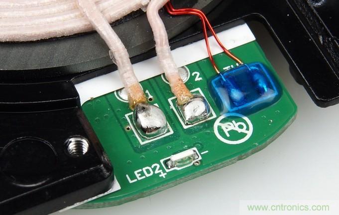 拆解對(duì)比：系出同門，小米、紫米無(wú)線充電器的差別有多大？