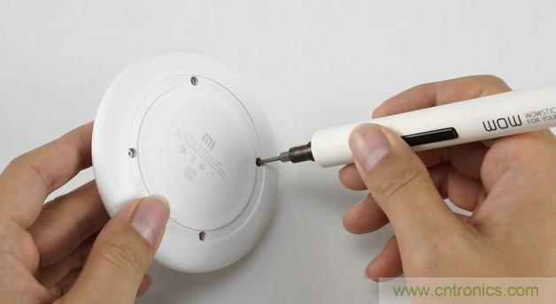 拆解對(duì)比：系出同門，小米、紫米無(wú)線充電器的差別有多大？