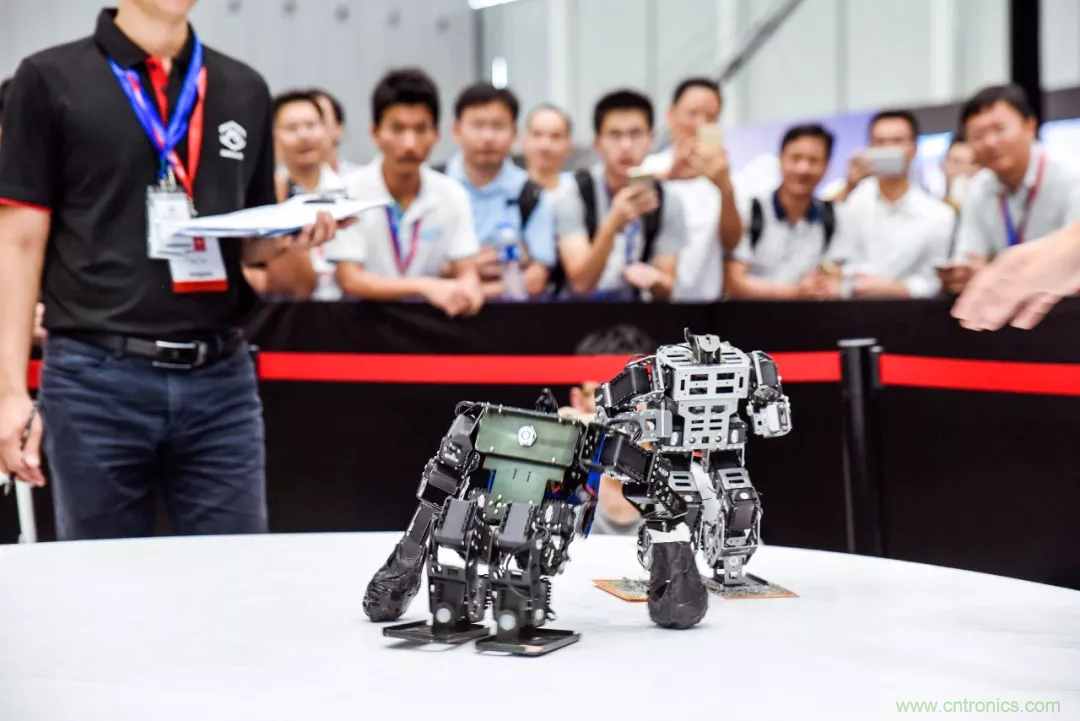 連續(xù)3年落戶順德！2018超燃機(jī)器人大賽等你來戰(zhàn)！