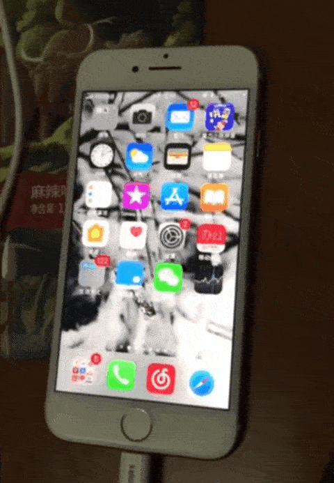 拆了個電容之后，我的iPhone也會自動訂房了