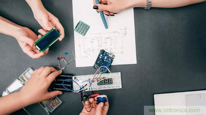 單片機(jī)上拉電阻、下拉電阻的詳解和選?。ㄒ唬? title=