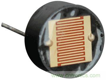 你有沒有試過用儀表放大器測(cè)量兩個(gè)光源的相對(duì)強(qiáng)度？