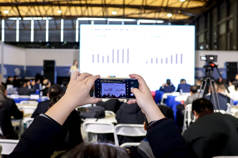 2025中國IC獨(dú)角獸論壇滬上啟幕，賦能半導(dǎo)體產(chǎn)業(yè)新未來