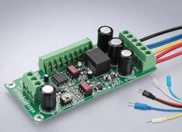 步進電機驅(qū)動器技術(shù)演進：從基礎(chǔ)驅(qū)動到智能閉環(huán)控制